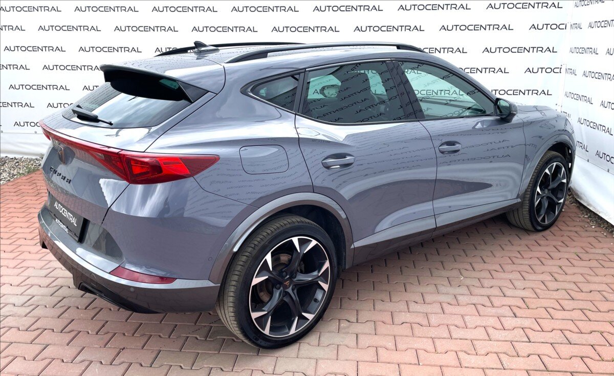 Cupra Formentor SUV / Terénní 1,5 l 110 kw