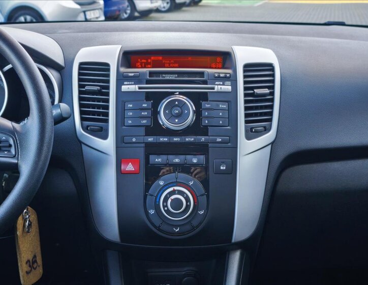 KIA Venga Hatchback 1,4 l 66 kw