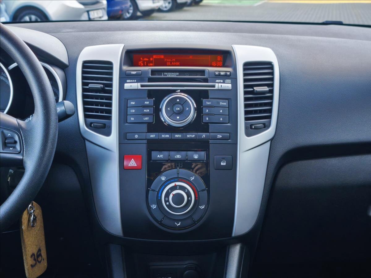 KIA Venga Hatchback 1,4 l 66 kw