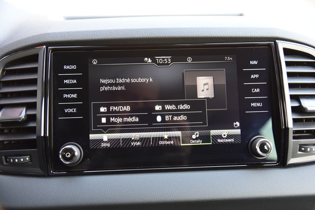 Škoda Karoq SUV 1,5 l 110 kw