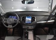 Volvo XC90 13