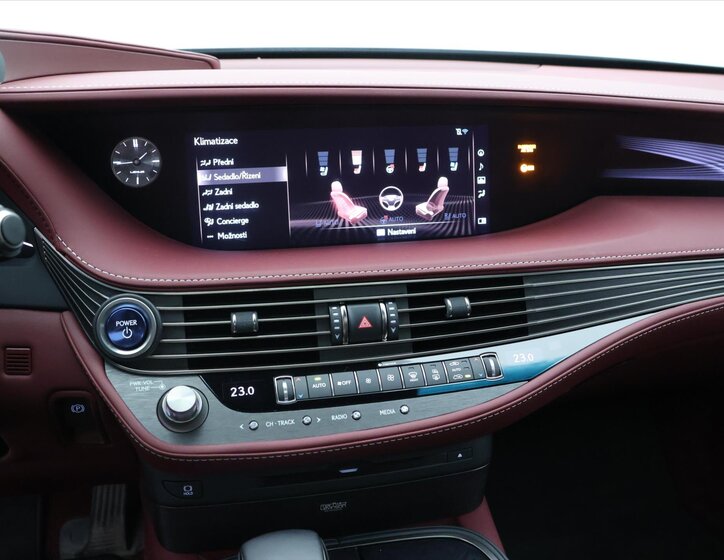 Lexus LS 500h Sedan / Limuzína 3,5 l 220 kw