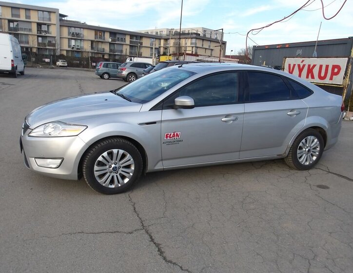 Ford Mondeo Hatchback 2,0 l 103 kw