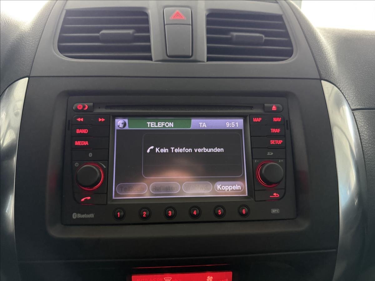 Suzuki SX4 Hatchback 2,0 l 99 kw