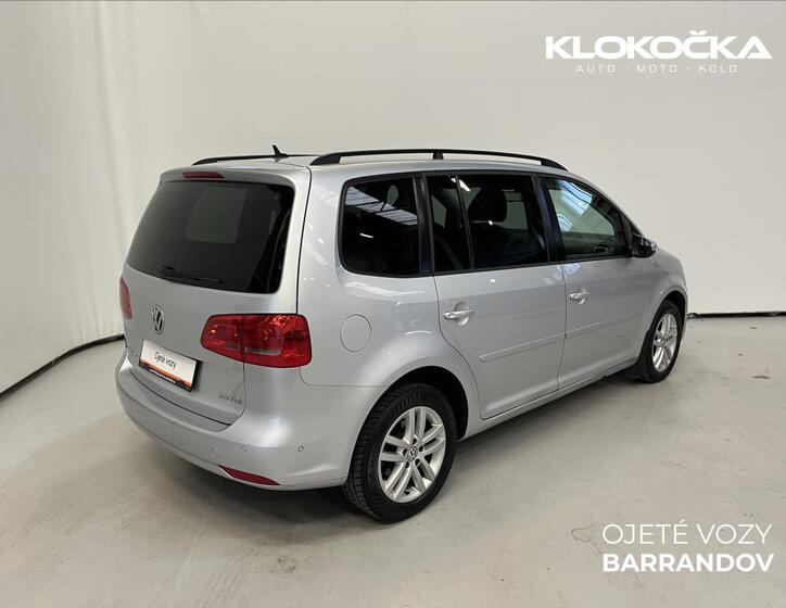 Volkswagen Touran 2