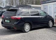 Toyota Sienna 9