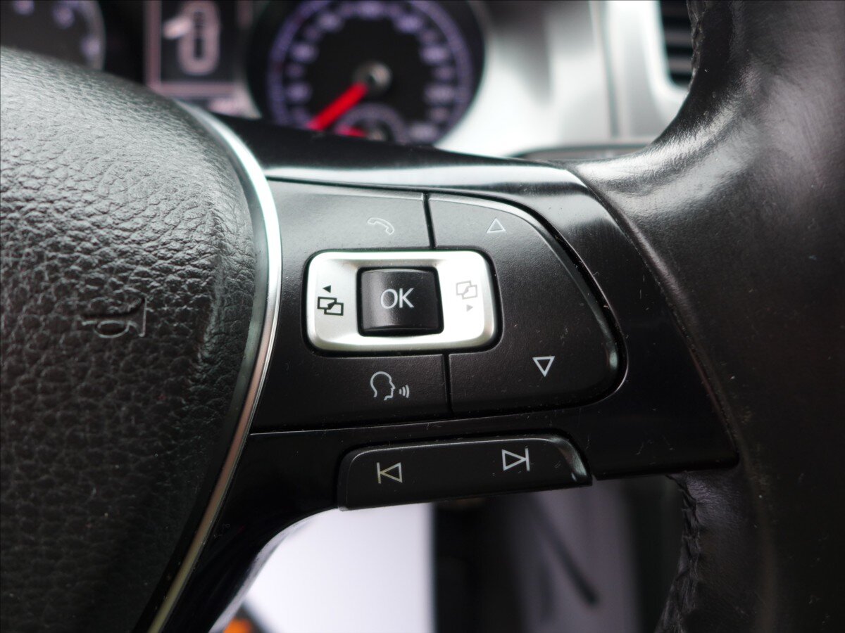 Volkswagen Golf Hatchback 1,2 l 63 kw