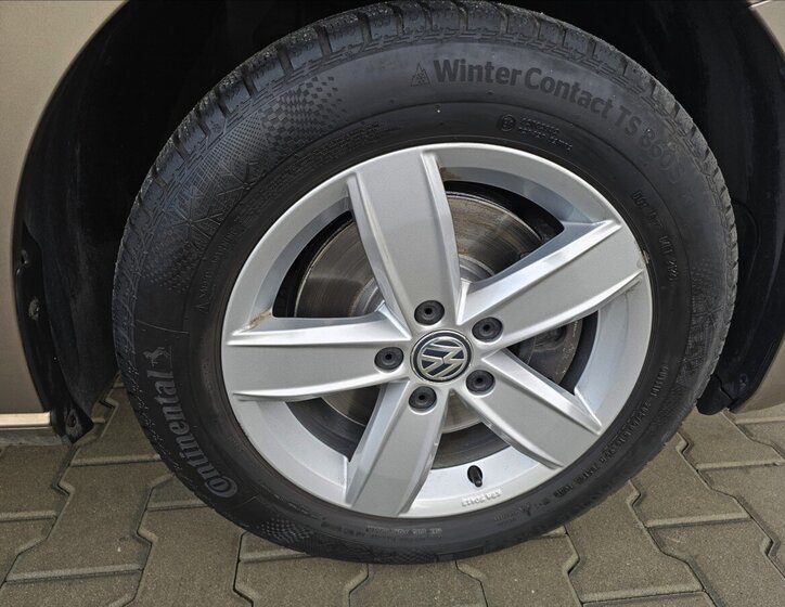 Volkswagen Touran Kombi 1,4 l 110 kw
