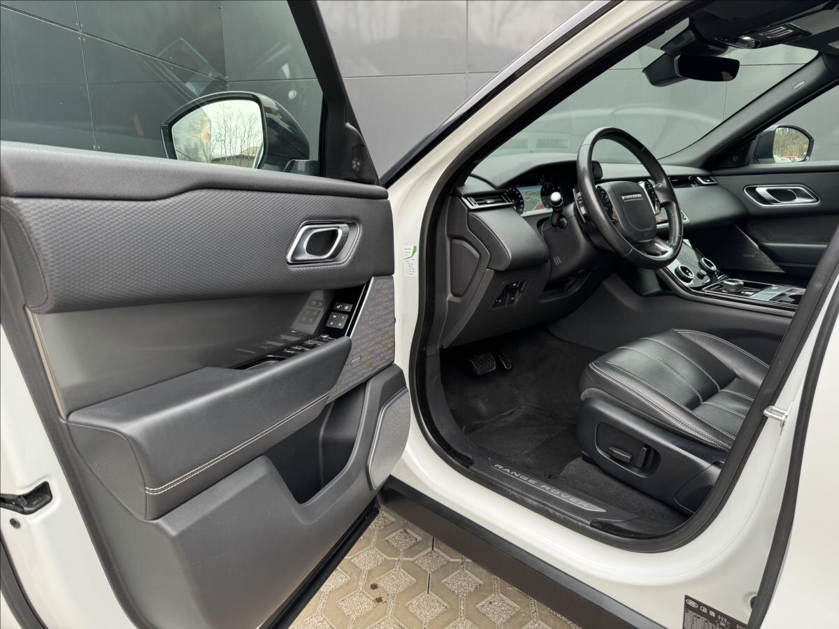 Land Rover Range Rover Velar SUV / Terénní 2,0 l 177 kw