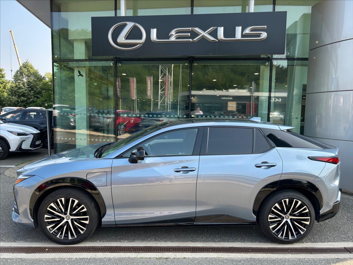 Lexus RZ 450e