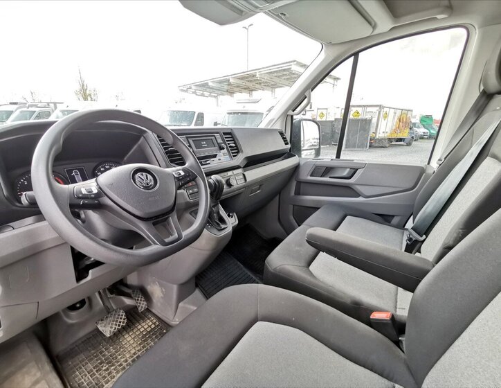 Volkswagen Crafter 6