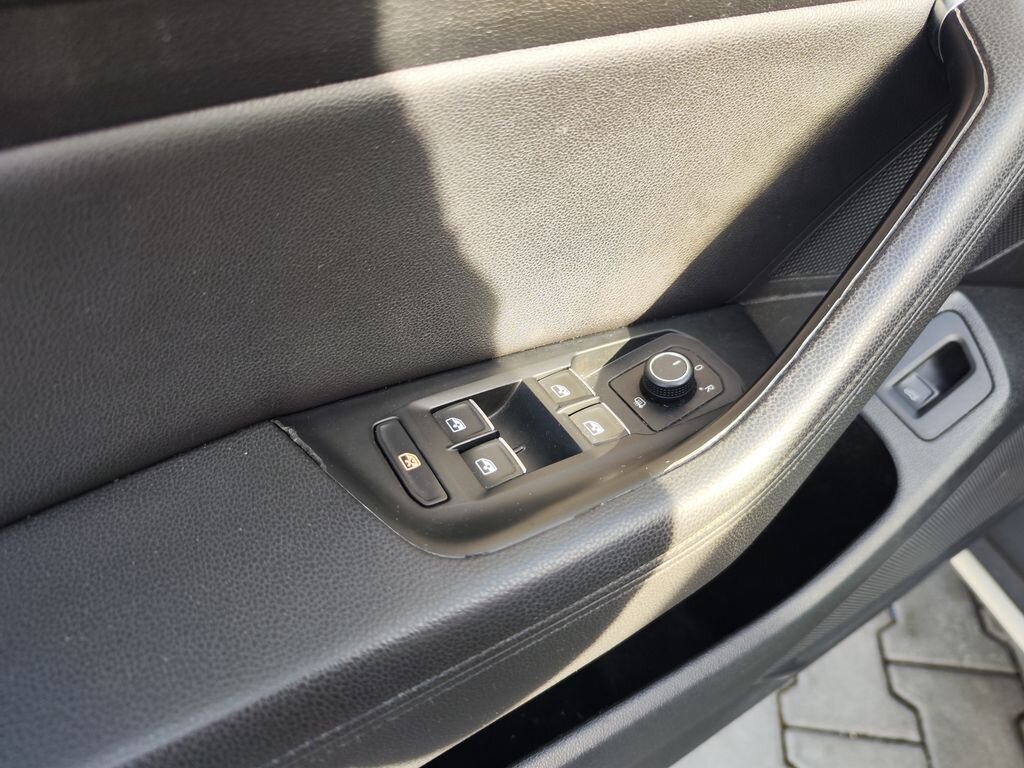 Volkswagen Passat Kombi 2,0 l 176 kw