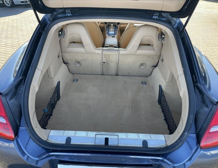 Porsche Panamera Hatchback 3,6 l 220 kw