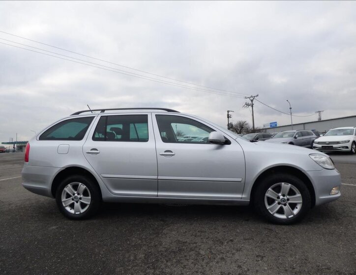 Škoda Octavia Kombi 2,0 l 103 kw