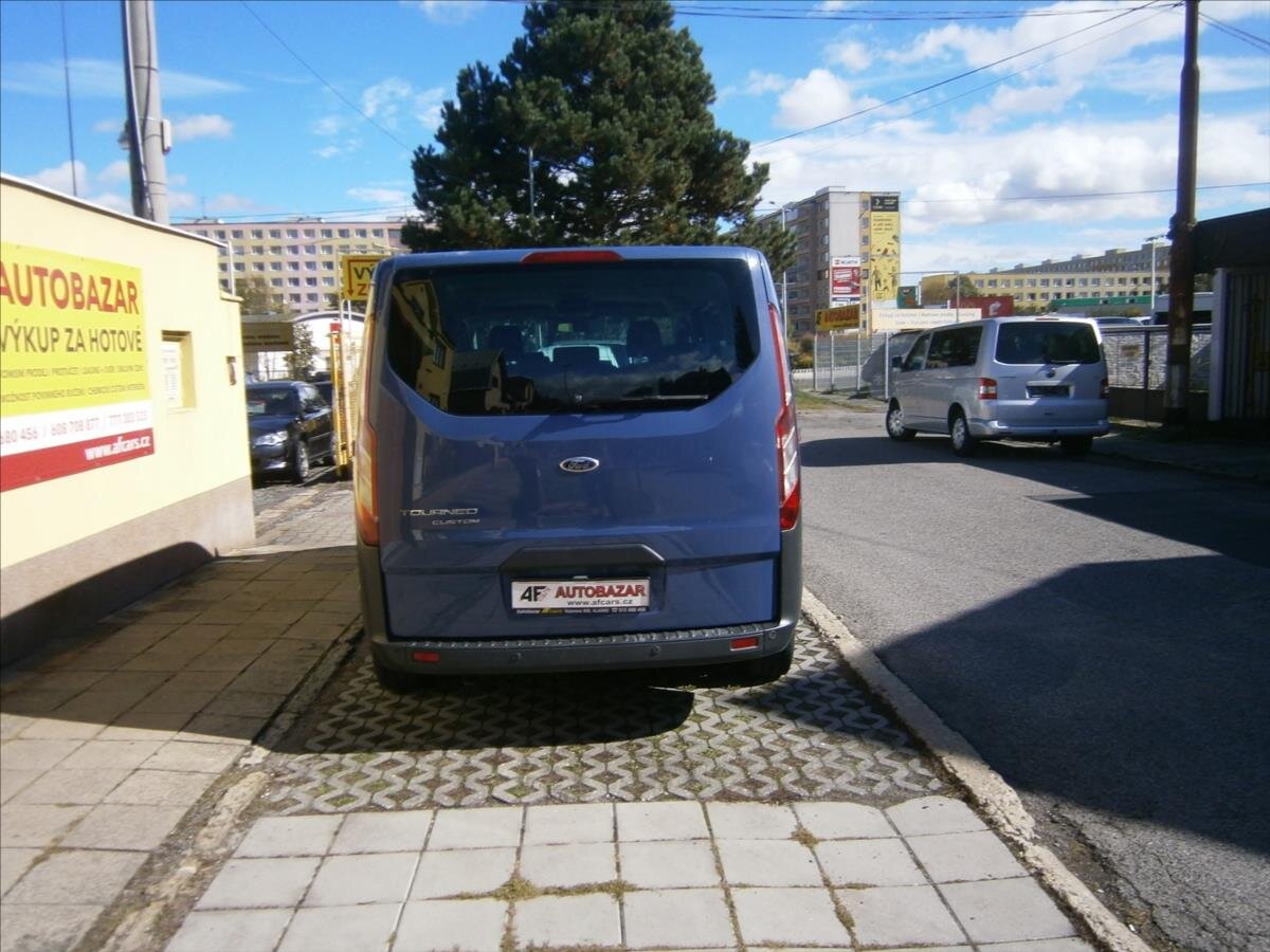 Ford Tourneo Custom VAN / Minibus 2,2 l 92 kw
