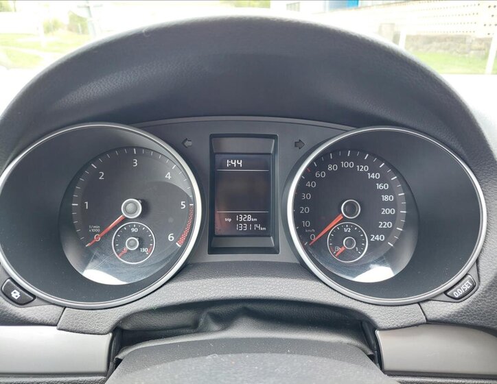 Volkswagen Golf Kombi 1,6 l 77 kw