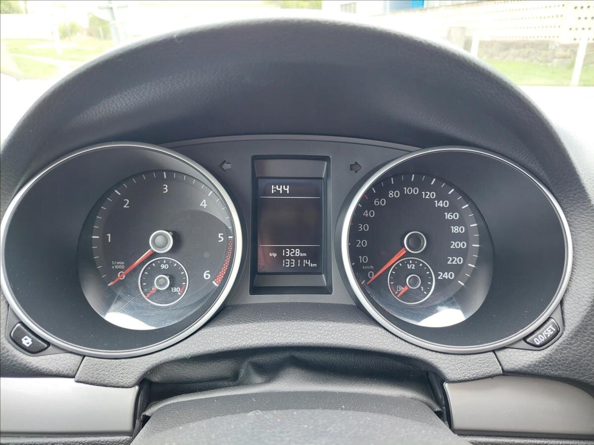 Volkswagen Golf Kombi 1,6 l 77 kw