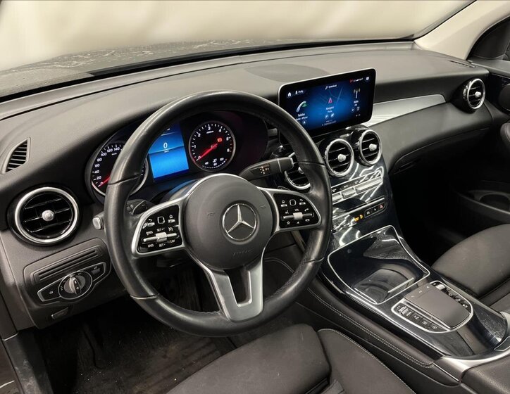 Mercedes-Benz GLC 9