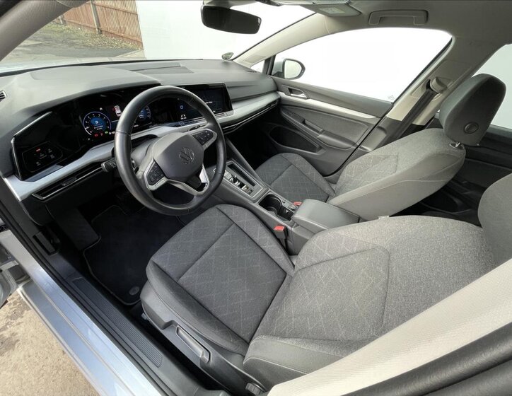 Volkswagen Golf Kombi 1,5 l 110 kw