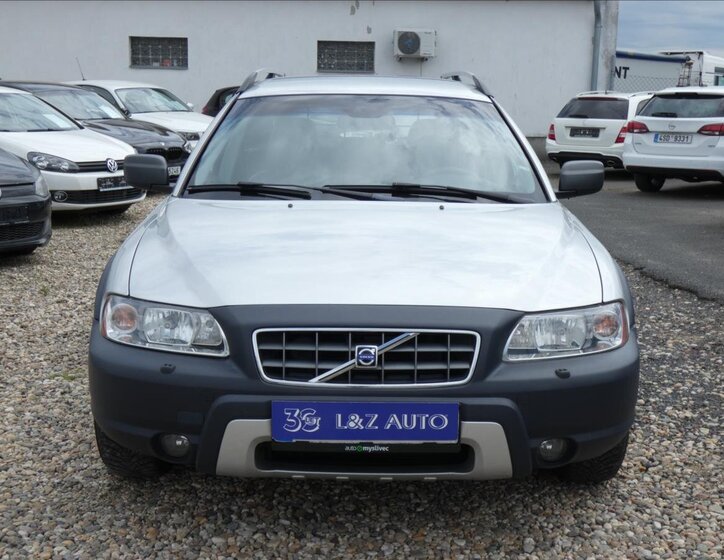 Volvo XC70 Kombi 2,4 l 136 kw