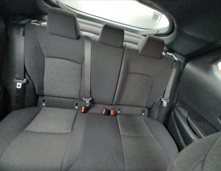 Toyota C-HR Hatchback 1,8 l 103 kw