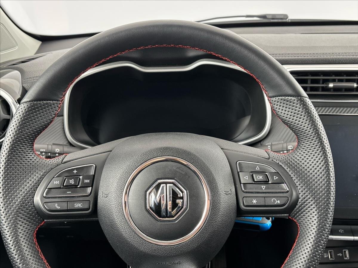 MG ZS SUV / Terénní 1,5 l 78 kw