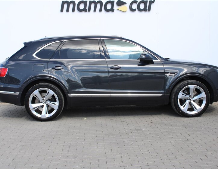 Bentley Bentayga 8