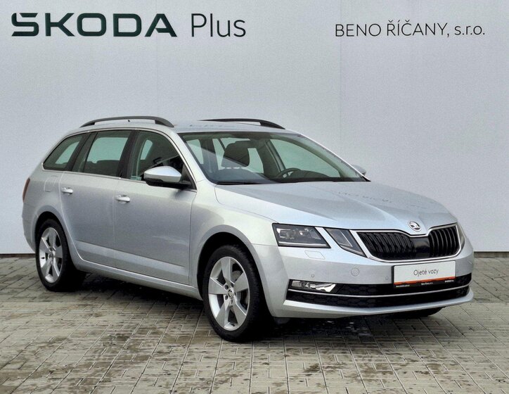 Škoda Octavia 9