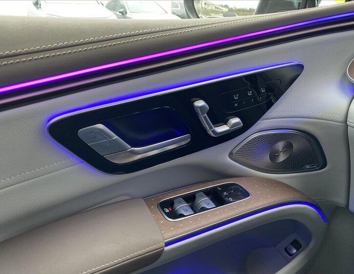 Mercedes-Benz EQS SUV / Terénní 0,0 265 kw