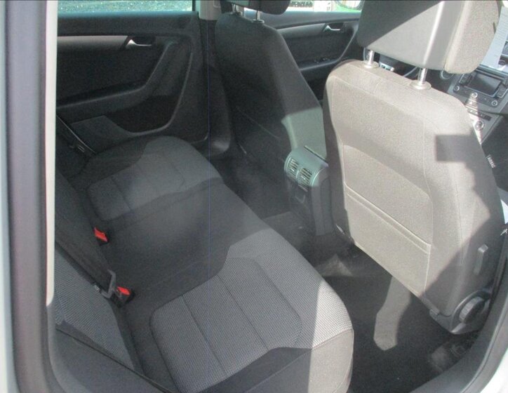 Volkswagen Passat Kombi 1,4 l 90 kw