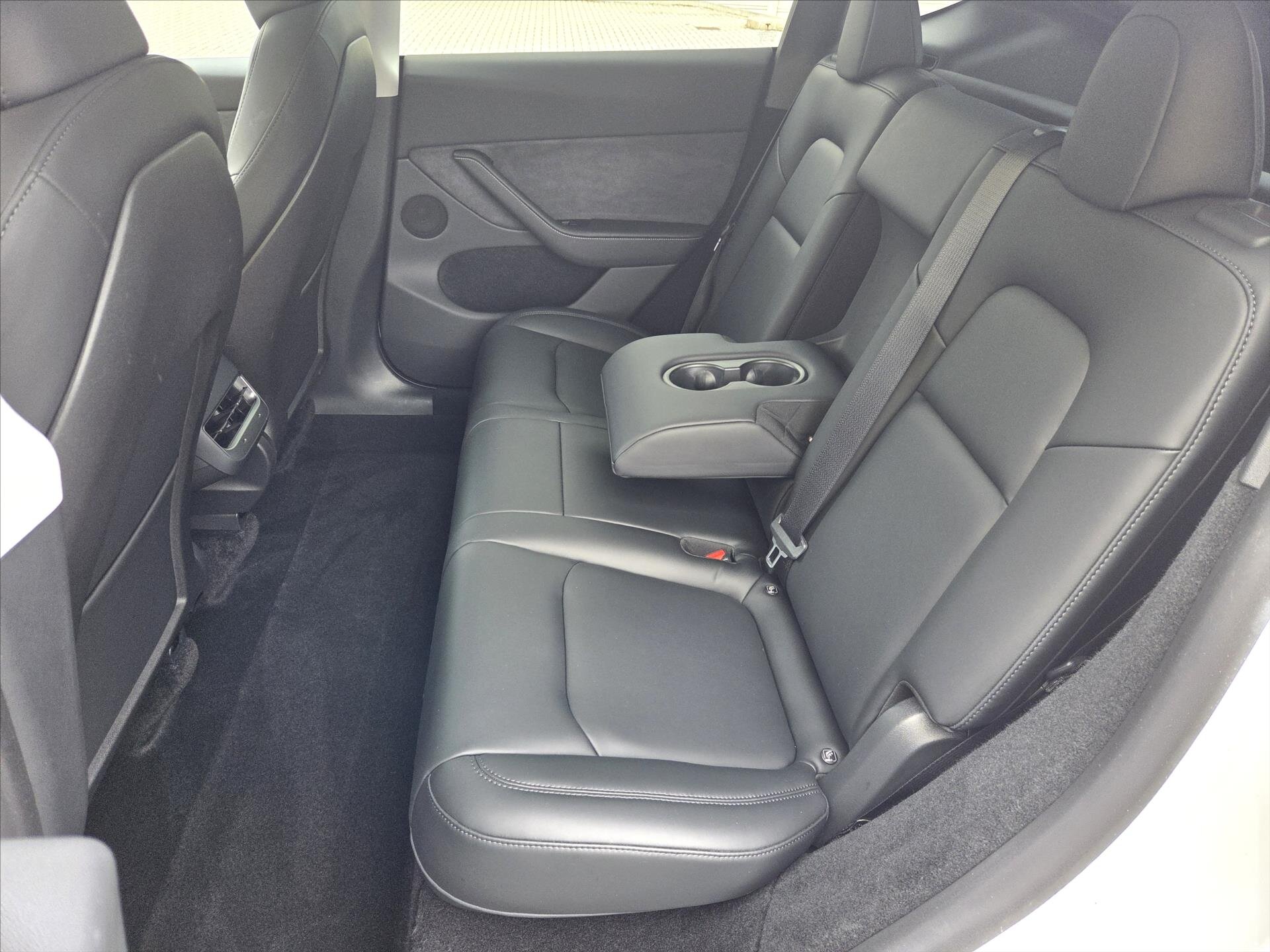 Tesla Model Y SUV / Terénní 0,0 378 kw