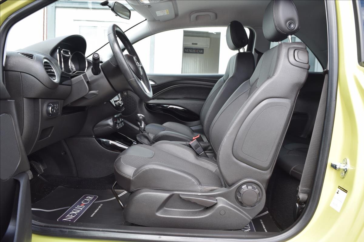 Opel Adam Hatchback 999,0 66 kw