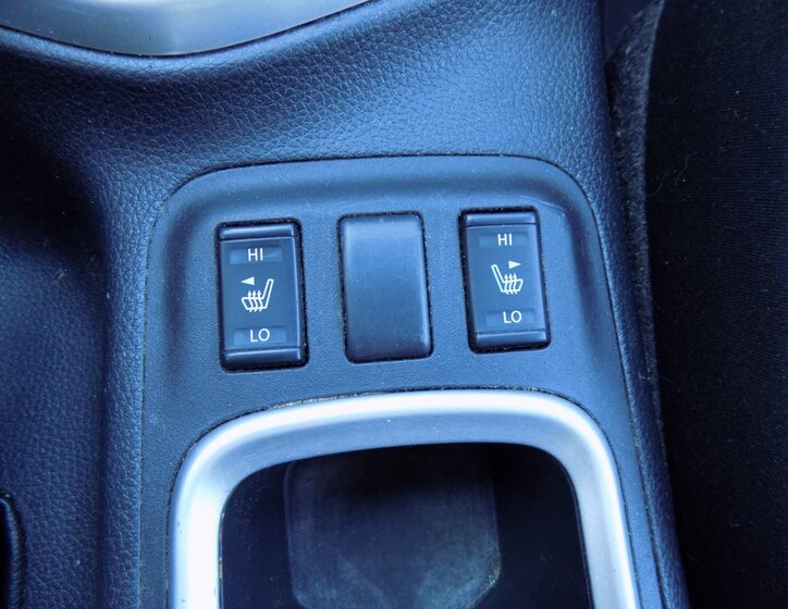 Nissan Navara SUV / Terénní 2,3 l 140 kw