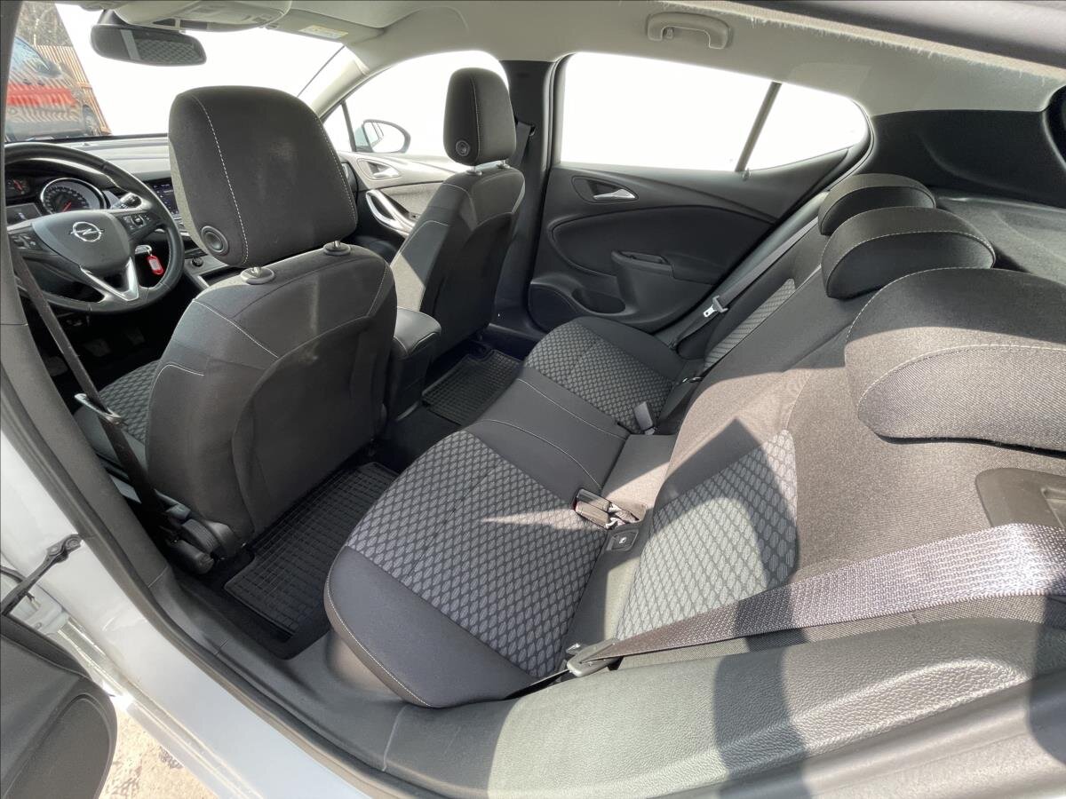 Opel Astra Hatchback 1,2 l 81 kw