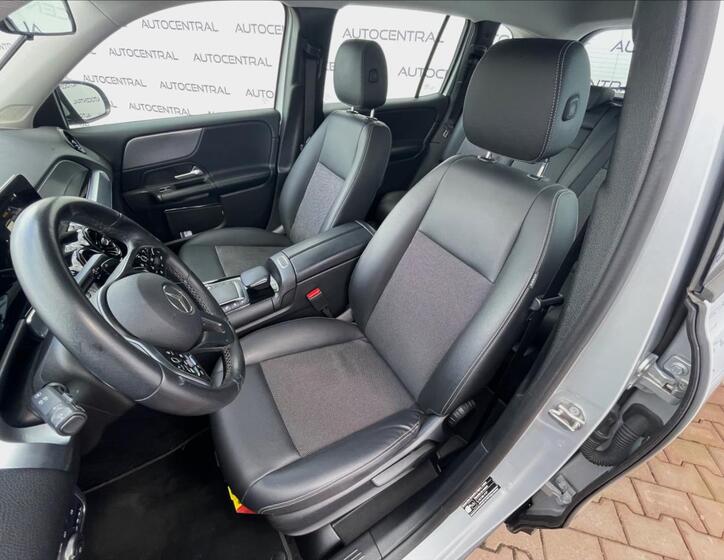 Mercedes-Benz GLB 11