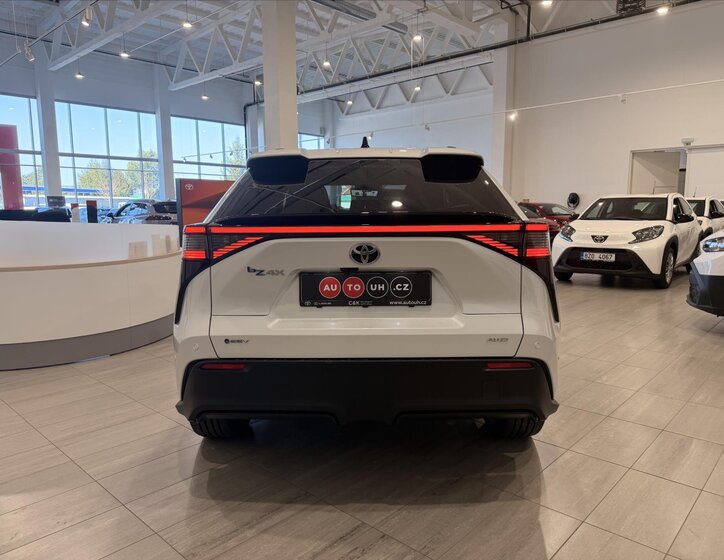 Toyota bZ4X SUV / Terénní 0,0 252 kw