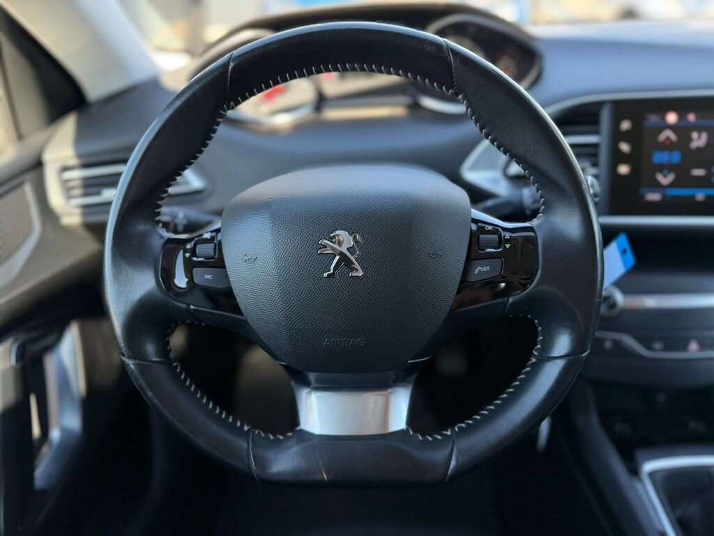 Peugeot 308 Kombi 1,2 l 81 kw