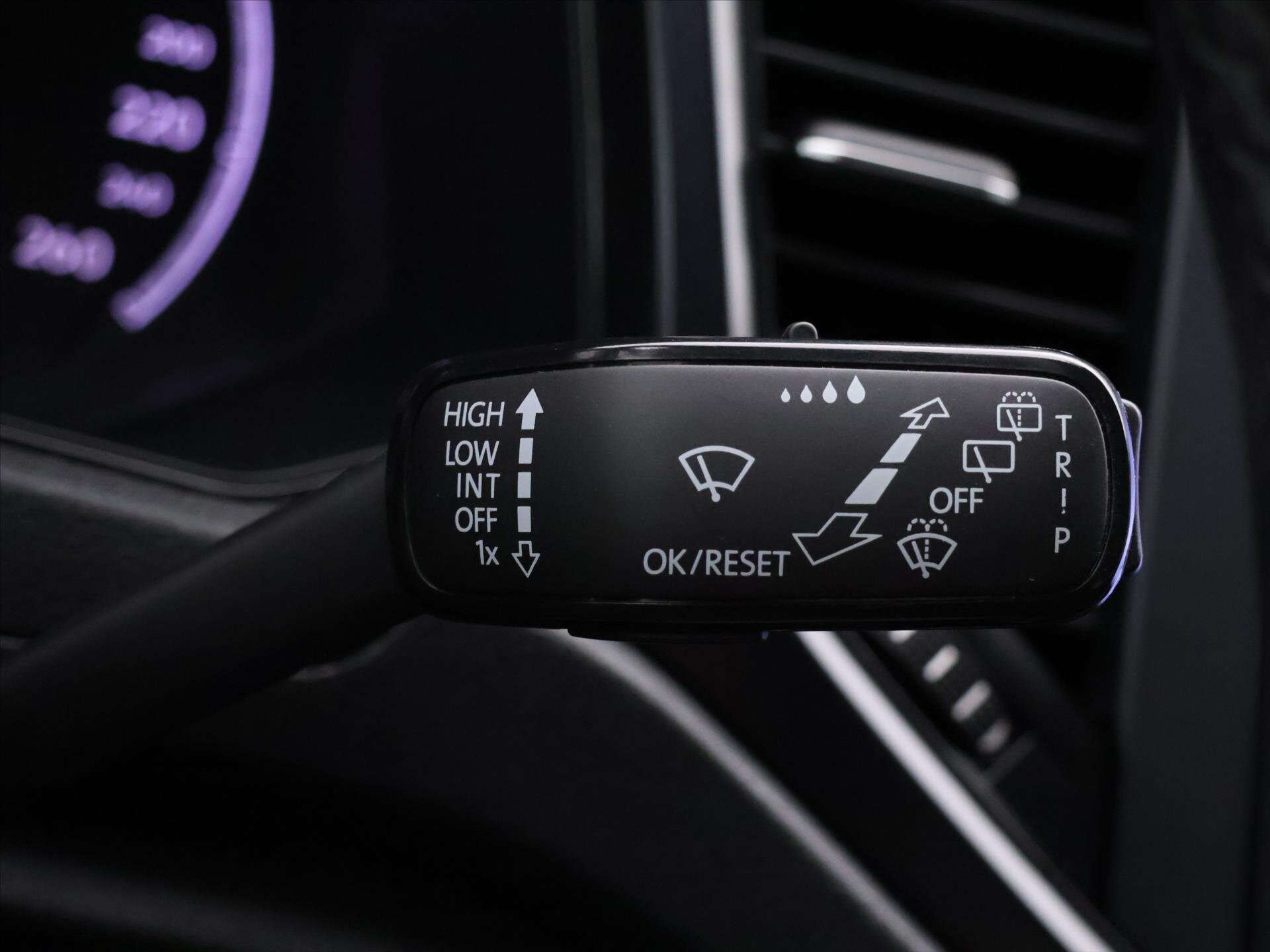 Volkswagen T-Roc SUV / Terénní 999,0 85 kw