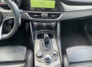 Alfa Romeo Giulia 10