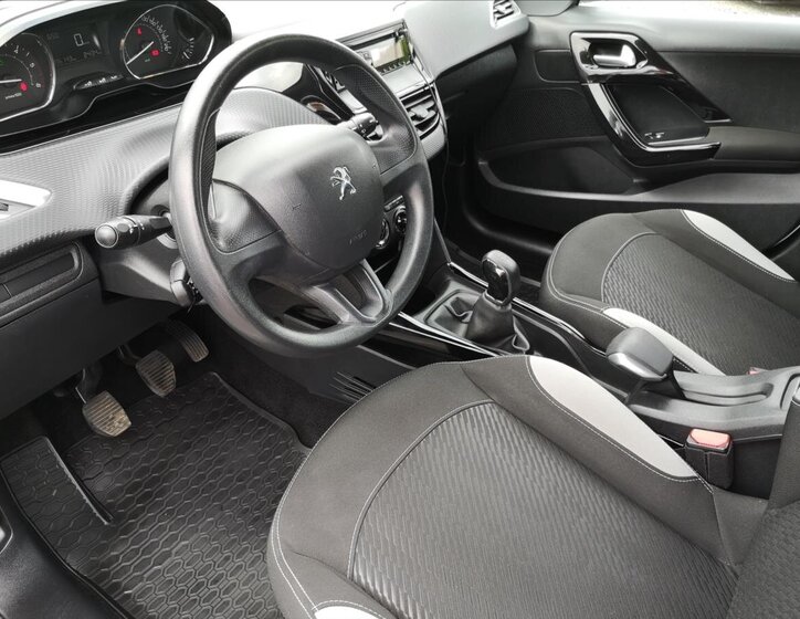 Peugeot 2008 Kombi 1,4 l 50 kw