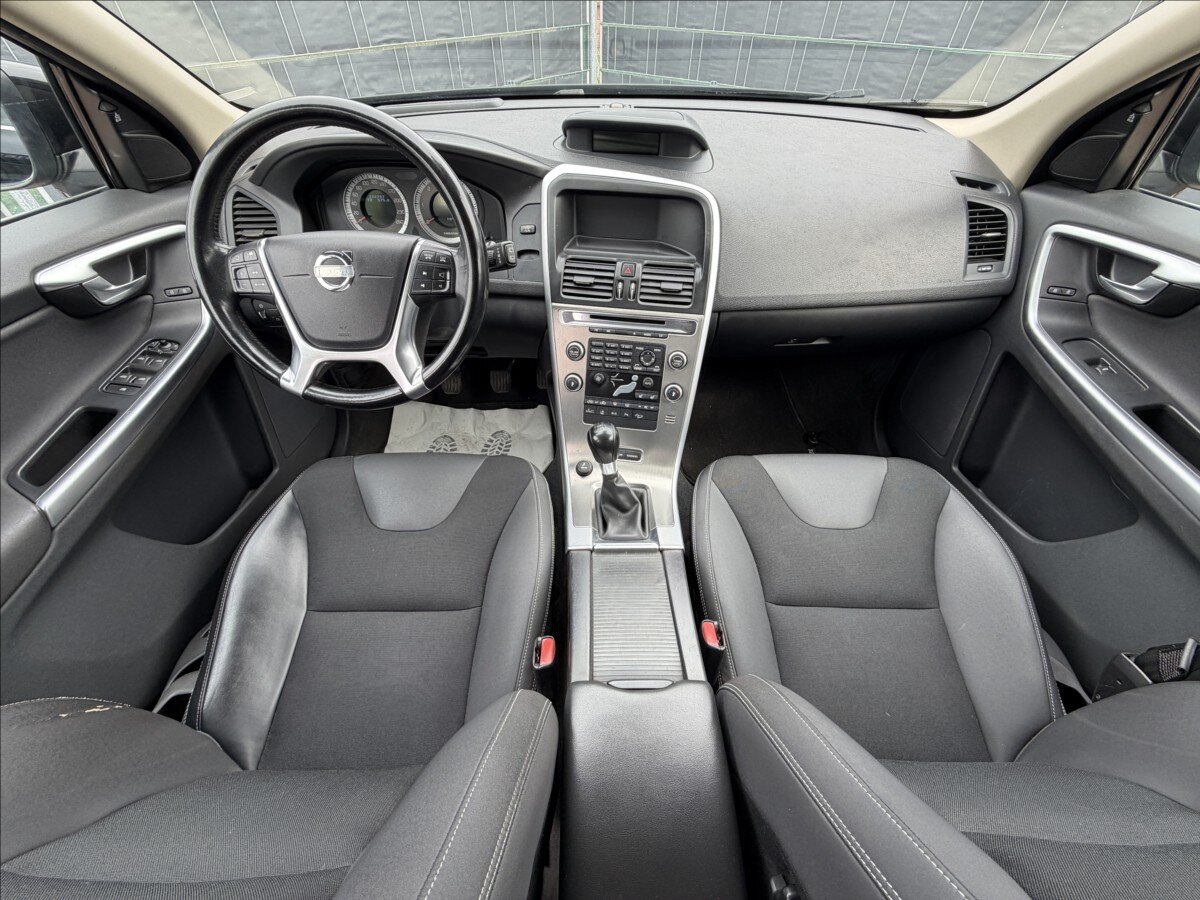 Volvo XC60 SUV / Terénní 2,4 l 165 kw