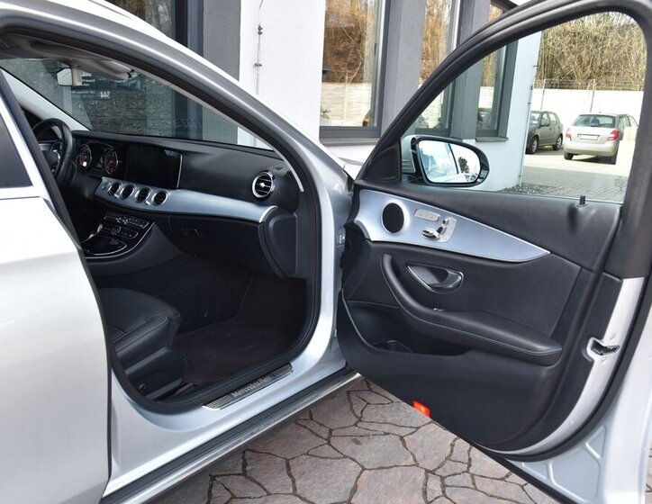 Mercedes-Benz Třídy E Kombi 2,9 l 250 kw