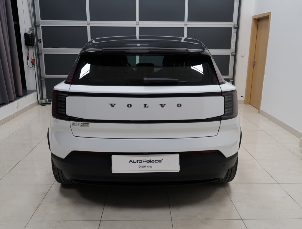 Volvo EX30 Hatchback 0,0 200 kw