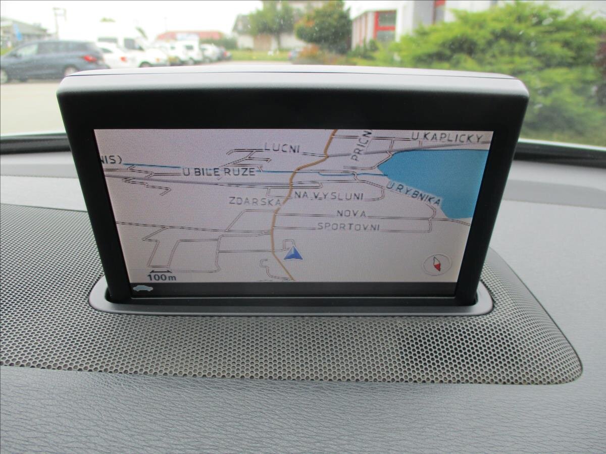 Volvo XC70 Kombi 2,4 l 151 kw