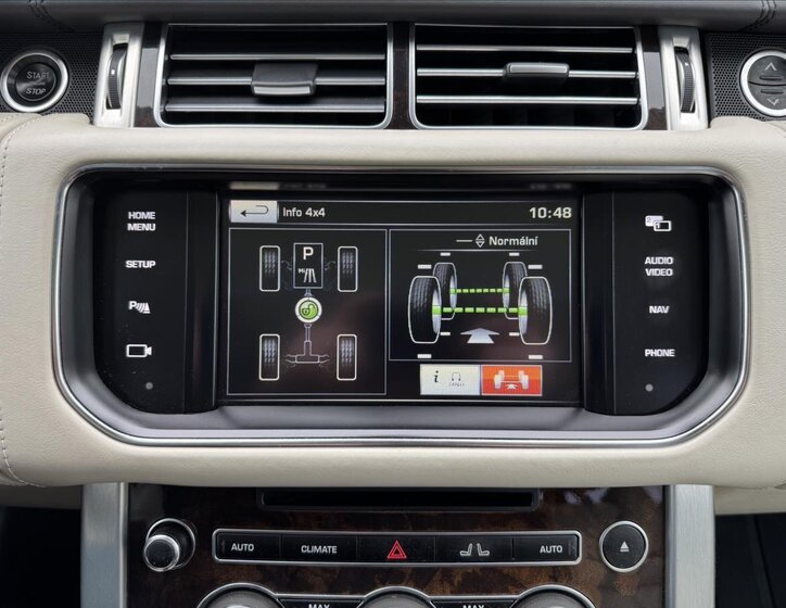 Land Rover Range Rover SUV 4,4 l 250 kw