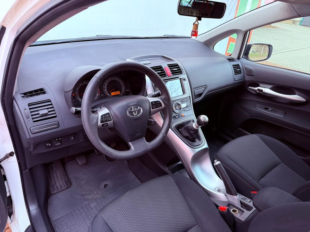 Toyota Auris Hatchback 1,6 l 97 kw