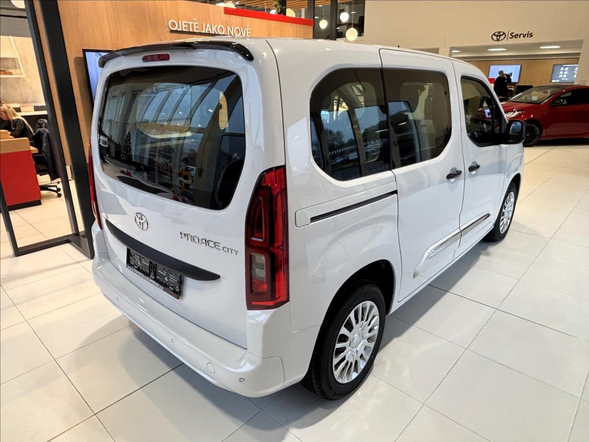 Toyota ProAce City Verso