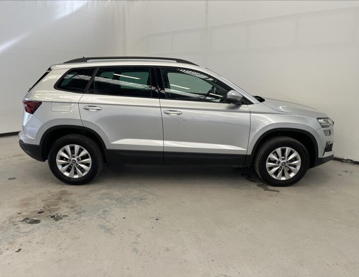 Škoda Karoq SUV 1,5 l 110 kw