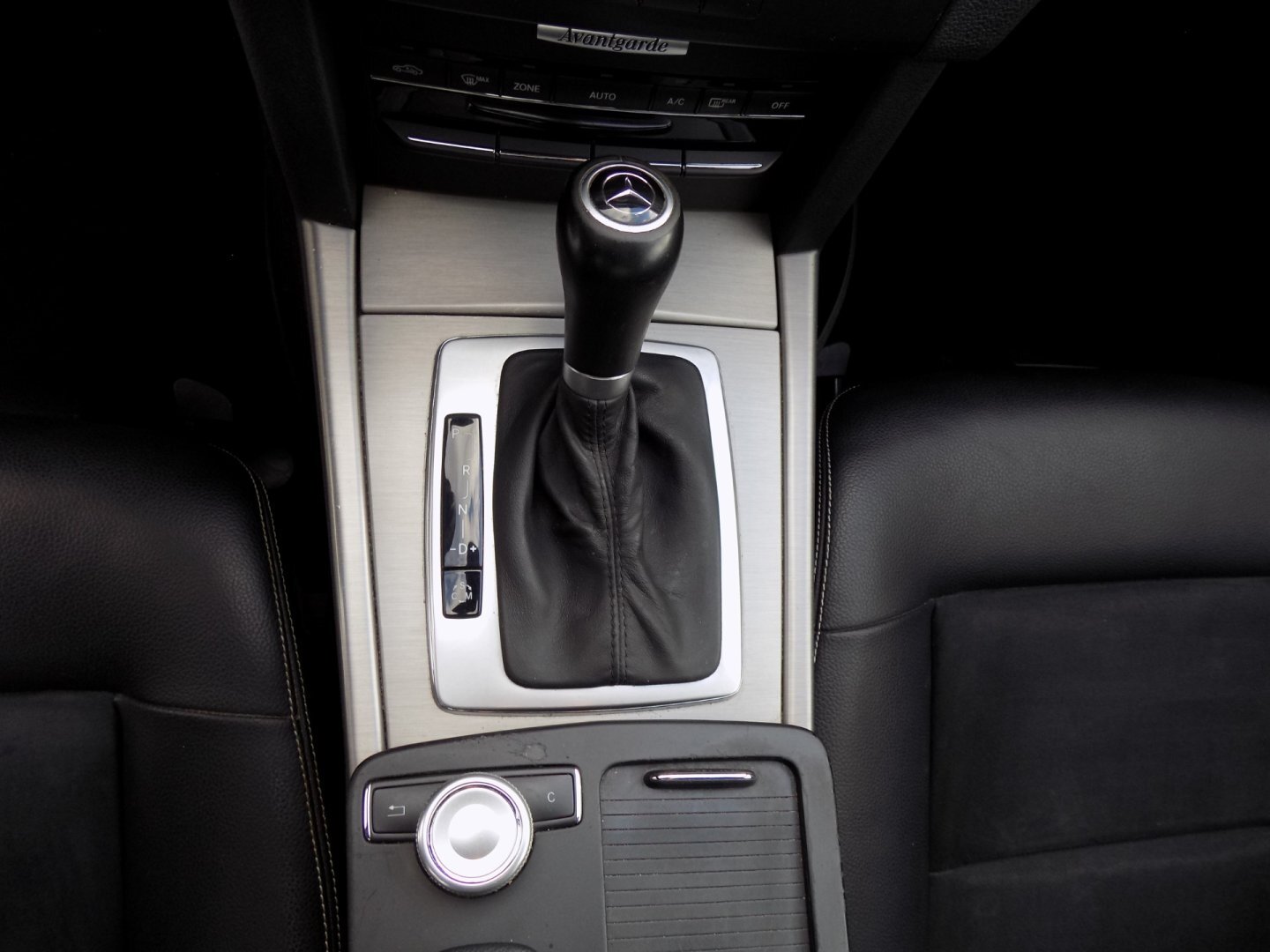 Mercedes-Benz Třídy E Sedan / Limuzína 2,1 l 125 kw