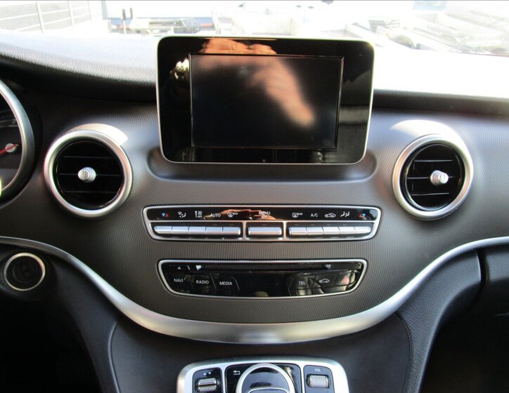 Mercedes-Benz Třídy V Kombi 2,1 l 140 kw